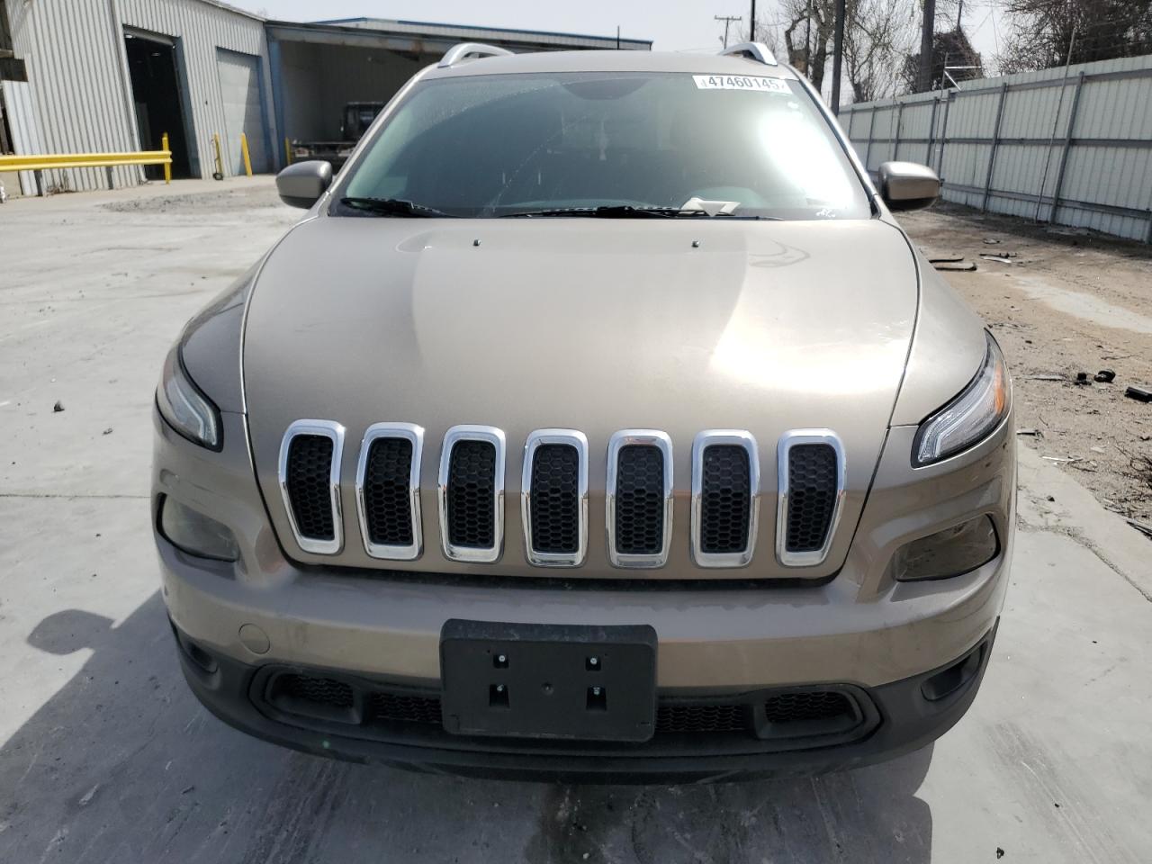 2017 Jeep Grand Cherokee VIN 1C4PJLCB1HW650135 Copart auction photo, side damage thumbnail 5