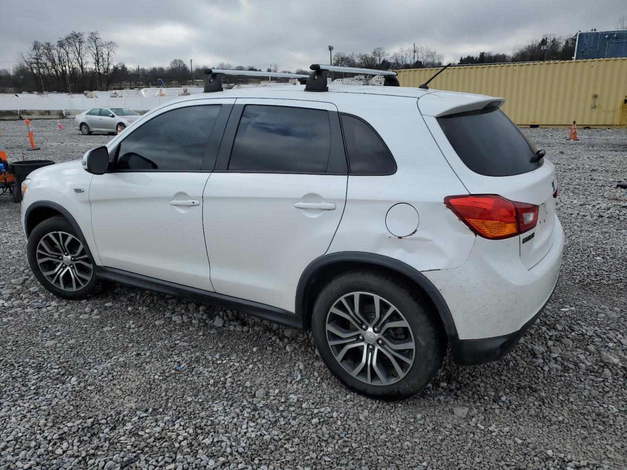 2016 Mitsubishi Outlander VIN JA4AR3AW1GZ055331 Copart auction photo, rear end / minor dent/scratches damage thumbnail 2