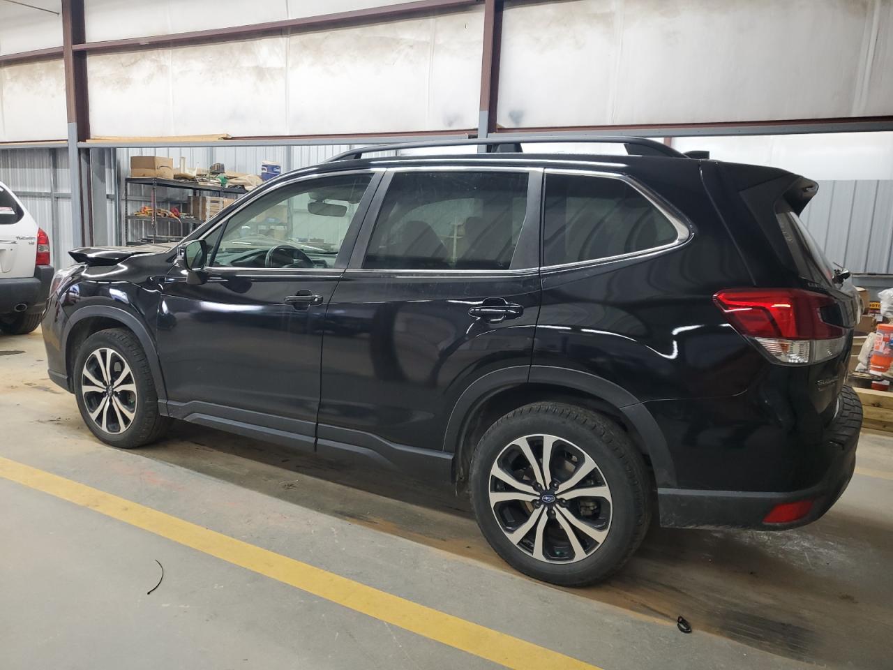2019 Subaru Forester VIN JF2SKAUC2KH476611 Copart auction photo, front end damage thumbnail 2
