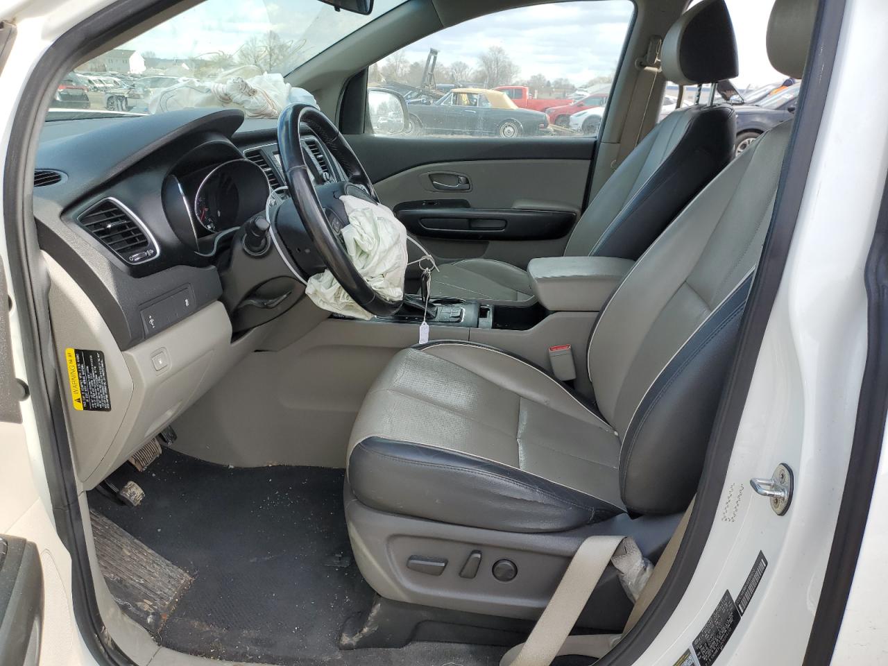 2018 KIA Sedona VIN KNDMB5C10J6364155 Copart auction photo, front end damage thumbnail 7