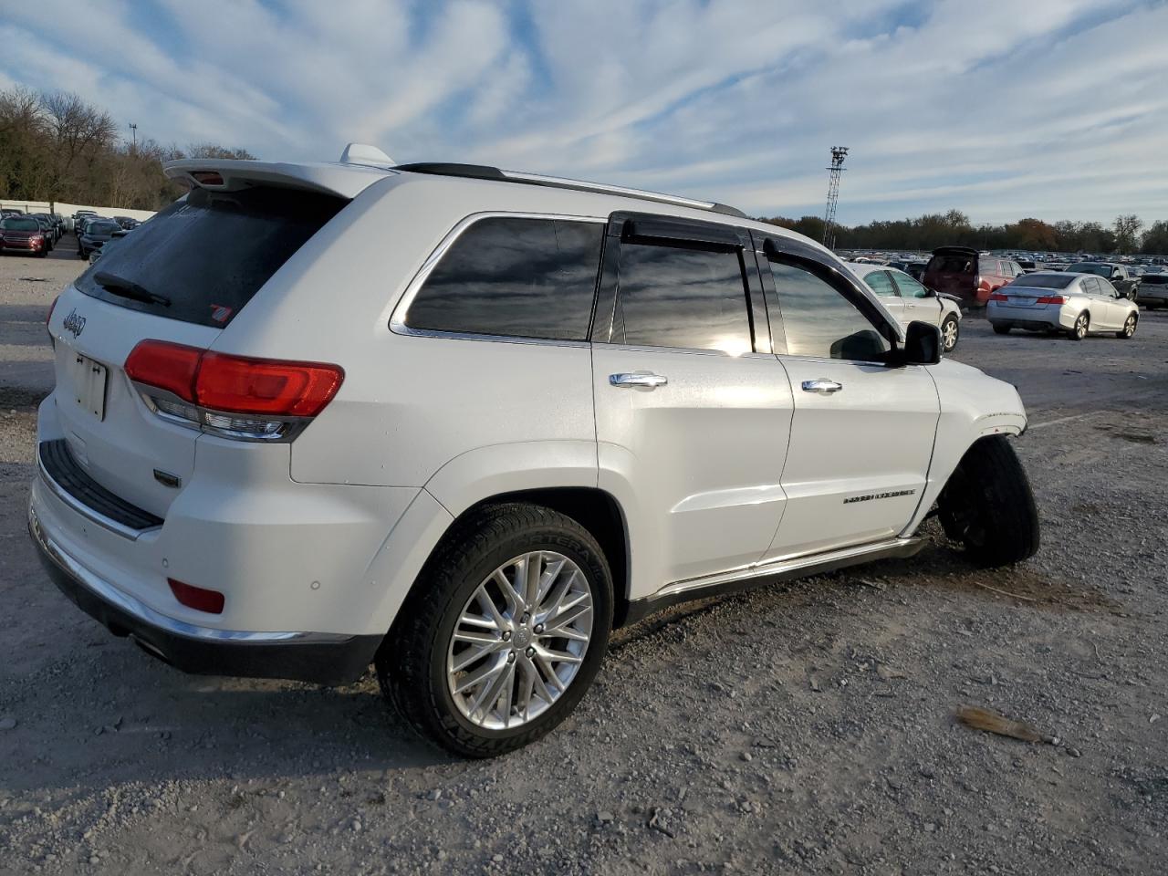 2017 Jeep Grand Cherokee VIN 1C4RJFJT8HC820210 Copart auction photo, front end damage thumbnail 3