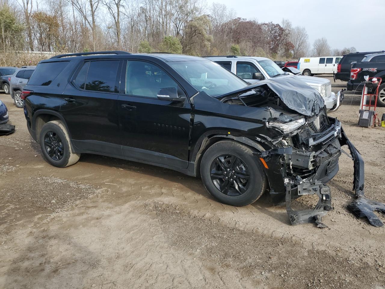 2022 Chevrolet Traverse VIN 1GNEVGKW9NJ109843 Copart auction photo, front end / side damage thumbnail 4