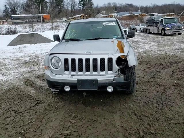 2011 Jeep Liberty (Patriot) VIN 1J4NF1GB4BD302558 Copart auction photo, front end / mechanical damage thumbnail 12