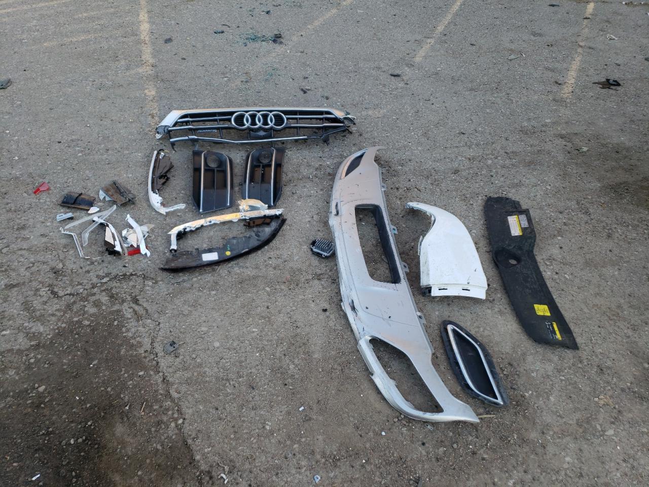 2018 Audi Q5 VIN WA1CNAFY4J2111748 Copart auction photo, front end / rear end damage thumbnail 13