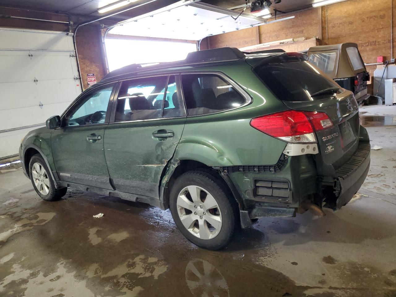 2011 Subaru Outback VIN 4S4BRBCC2B3426155 Copart auction photo, side / rear end damage thumbnail 2