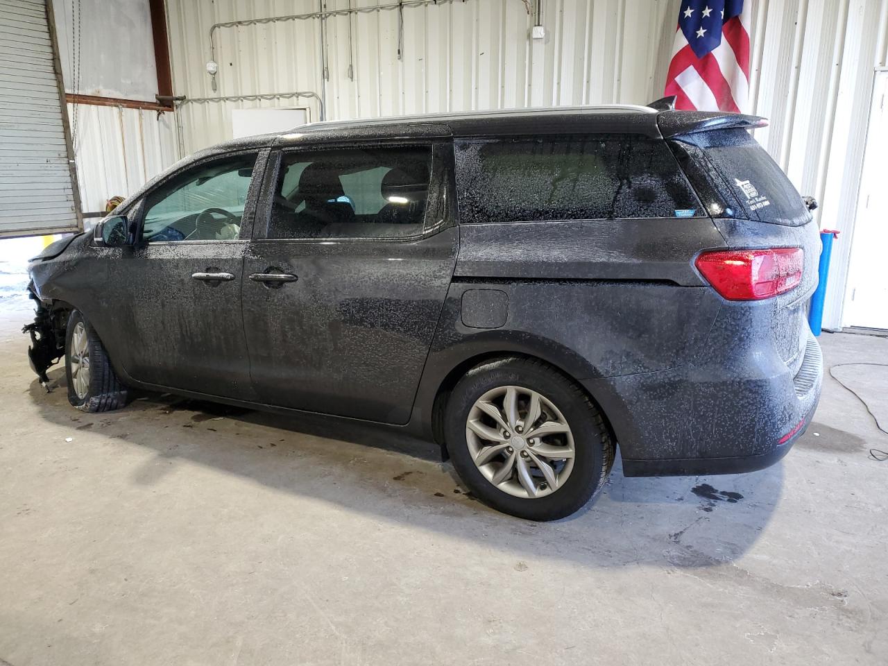 2021 KIA Sedona VIN KNDMB5C10M6674567 Copart auction photo, front end / minor dent/scratches damage thumbnail 2