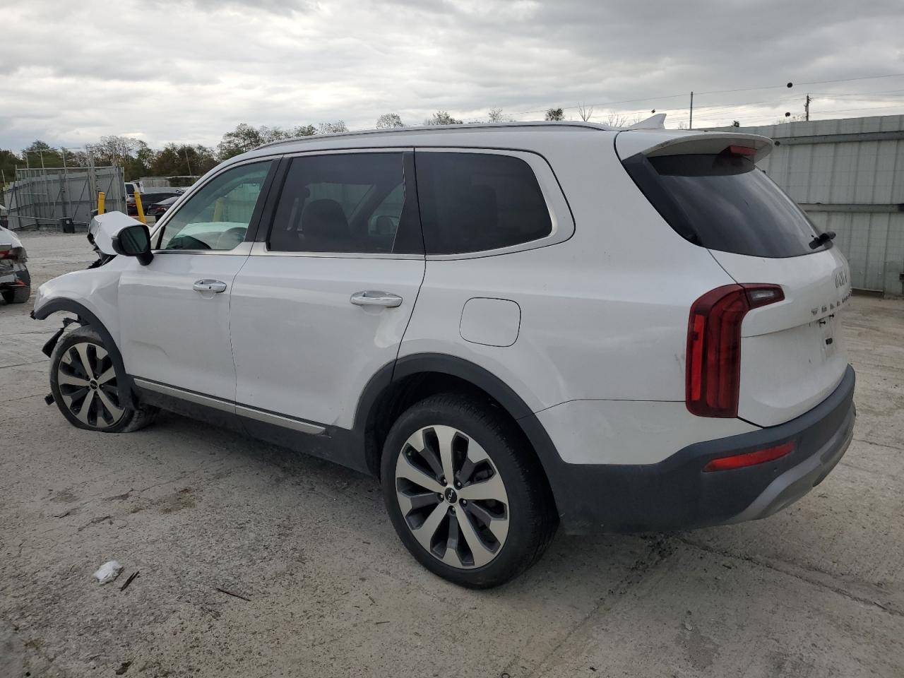 2022 KIA Telluride VIN 5XYP64HC3NG292764 Copart auction photo, front end damage thumbnail 2