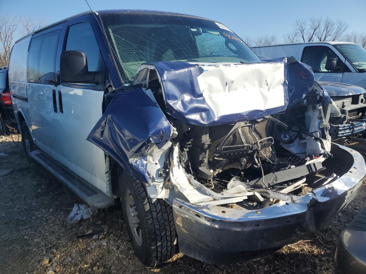 2018 Chevrolet Express VIN 1GCWGAFG6J1906133 Copart auction photo, front end / mechanical damage thumbnail 4