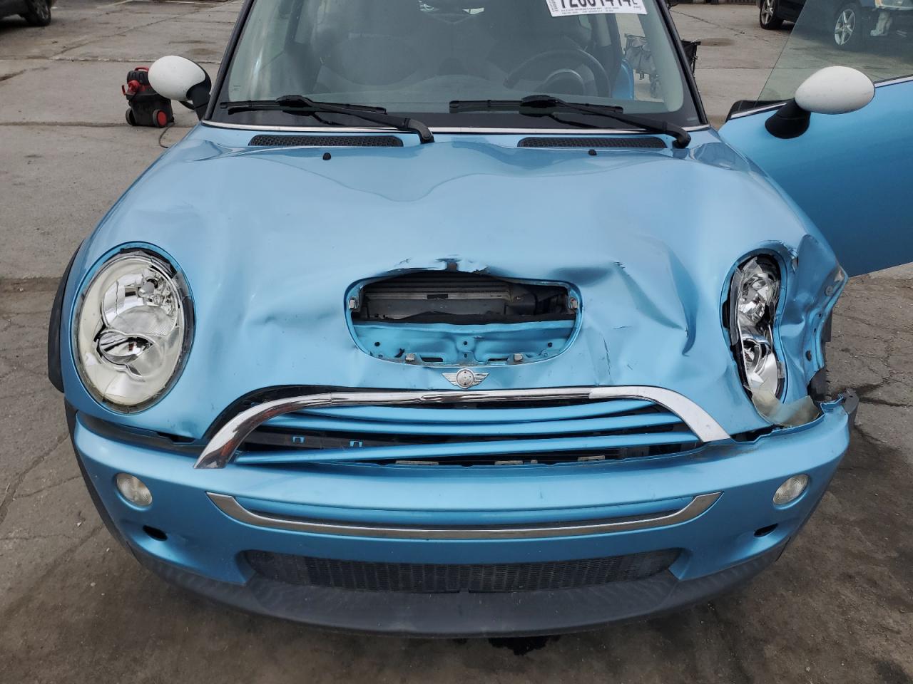 2005 MINI Cooper VIN WMWRE33455TD90463 Copart auction photo, front end / mechanical damage thumbnail 13
