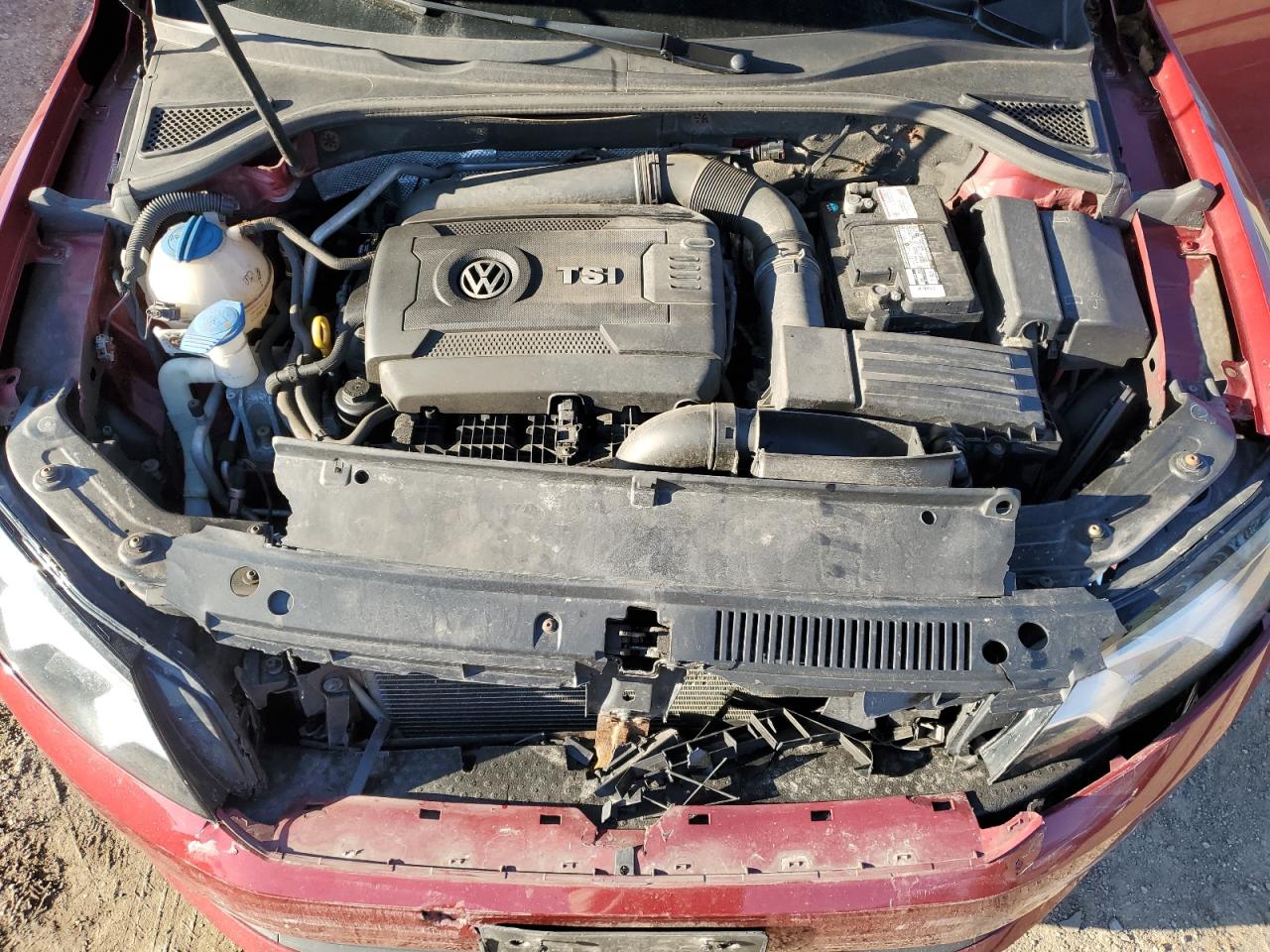 2015 Volkswagen Passat VIN 1VWAT7A3XFC096138 Copart auction photo, front end / minor dent/scratches damage thumbnail 11