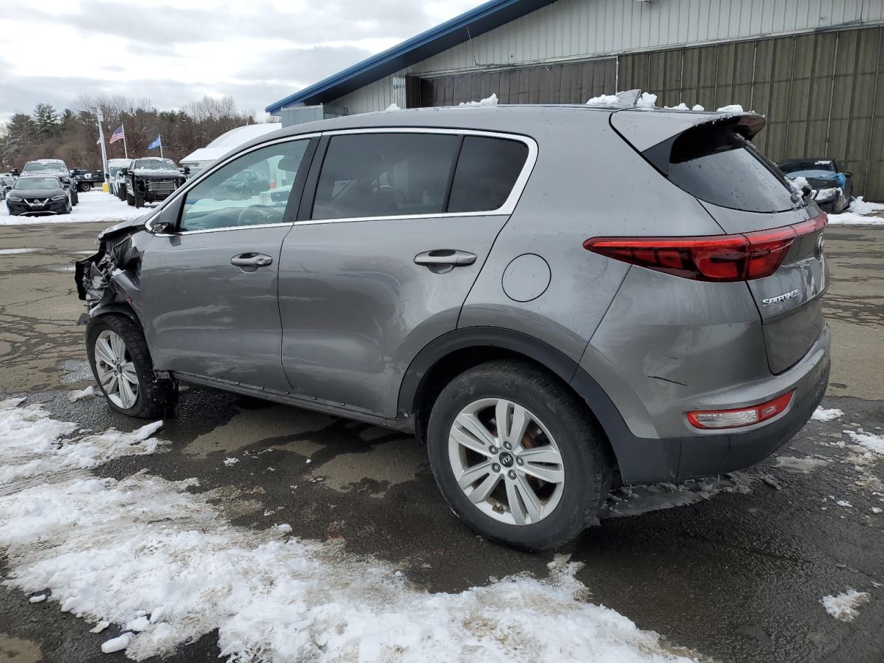 2018 KIA Sportage VIN KNDPMCAC6J7447633 Copart auction photo, front end / minor dent/scratches damage thumbnail 2
