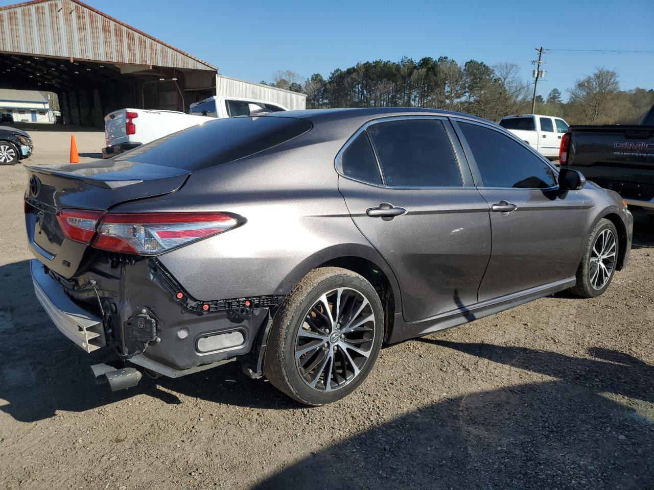 2019 Toyota Camry VIN 4T1B11HKXKU820188 Copart auction photo, rear end / minor dent/scratches damage thumbnail 3