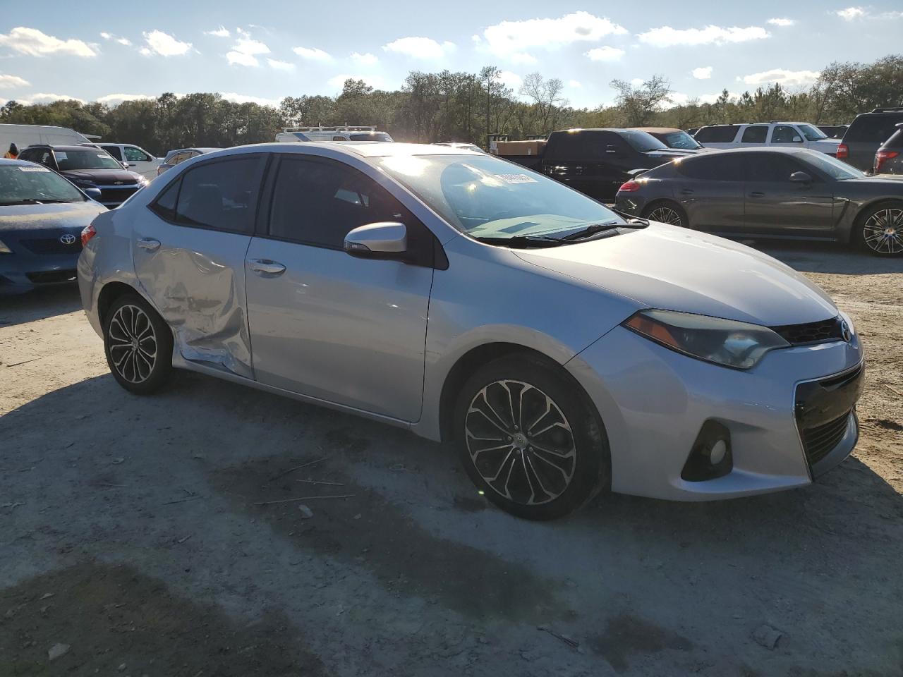 2016 Toyota Corolla VIN 2T1BURHE6GC564415 Copart auction photo, side / rear end damage thumbnail 4