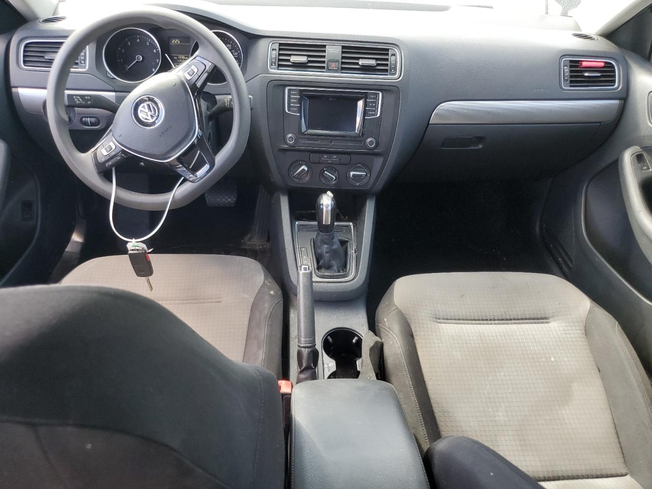 2017 Volkswagen Jetta VIN 3VW2B7AJ4HM246218 Copart auction photo, front end / side damage thumbnail 8