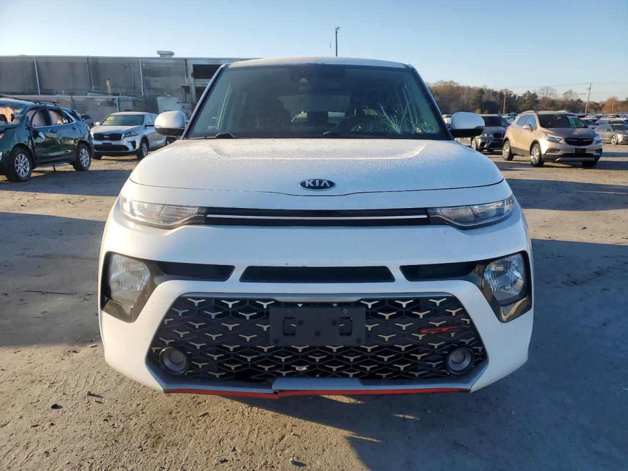 2020 KIA Soul VIN KNDJ63AUXL7010682 Copart auction photo, front end / minor dent/scratches damage thumbnail 5