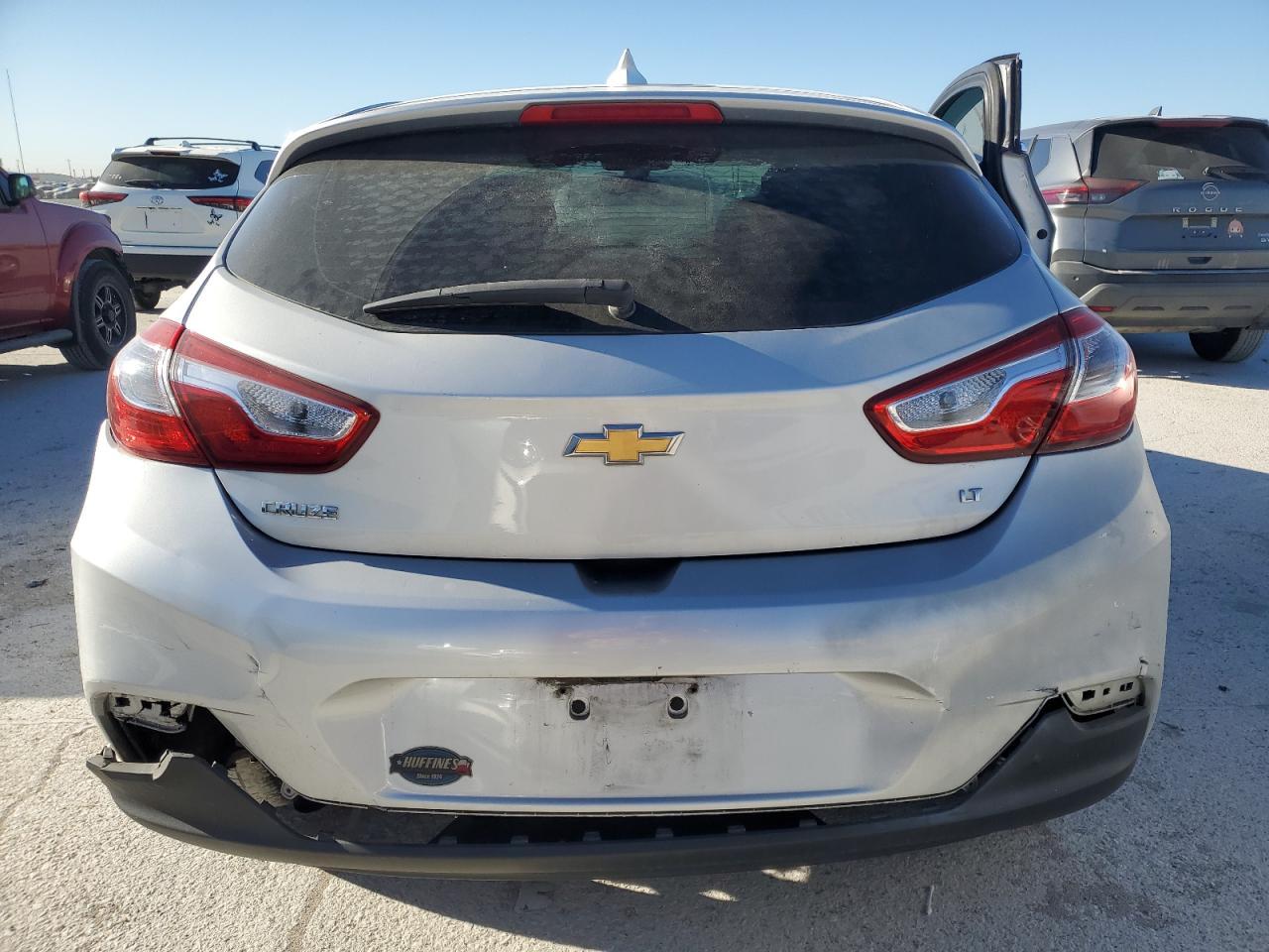 2018 Chevrolet Cruze VIN 3G1BE6SM2JS644065 Copart auction photo, side / all over damage thumbnail 6
