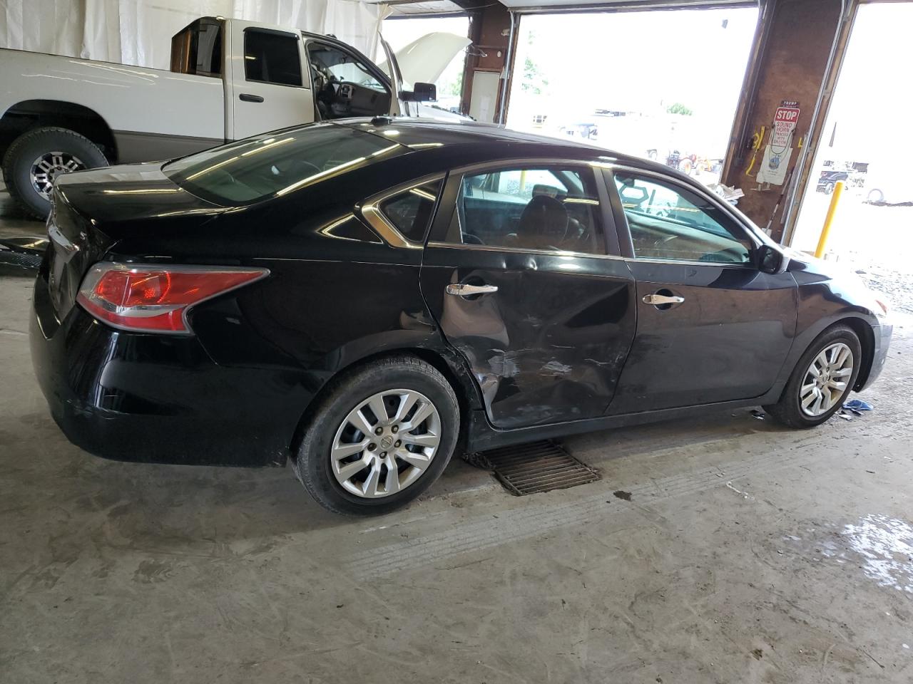 2015 Nissan Altima VIN 1N4AL3AP0FN321871 Copart auction photo, all over damage thumbnail 3