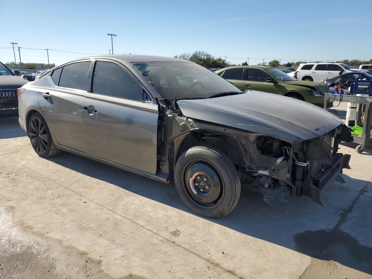 2022 Nissan Altima VIN 1N4BL4CV7NN353074 Copart auction photo, front end / side damage thumbnail 4