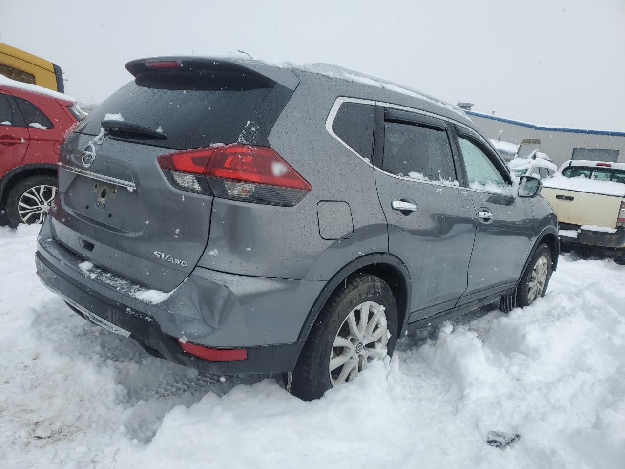 2018 Nissan Rogue VIN JN8AT2MV5JW310435 Copart auction photo, front end / minor dent/scratches damage thumbnail 3