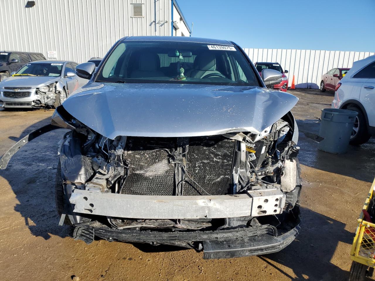 2016 Toyota Highlander VIN 5TDBKRFH1GS326028 Copart auction photo, front end / all over damage thumbnail 5