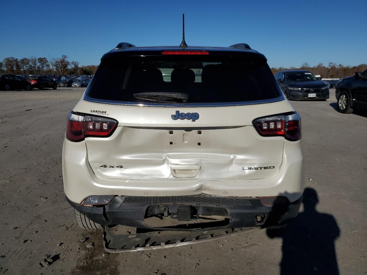 2018 Jeep Compass VIN 3C4NJDCB5JT222755 Copart auction photo, rear end / minor dent/scratches damage thumbnail 6
