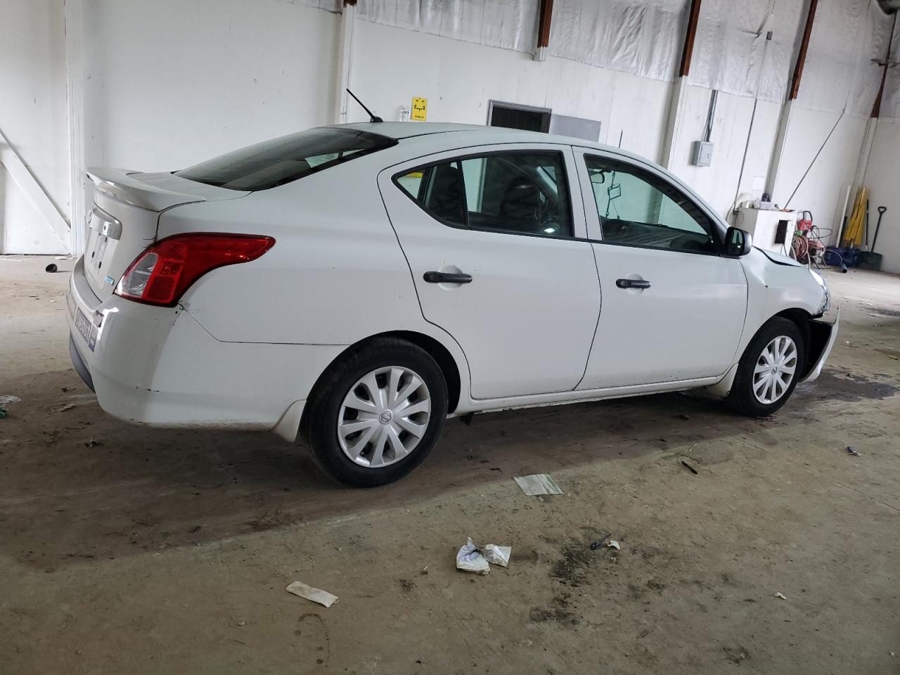 2015 Nissan Versa VIN 3N1CN7AP3FL875526 Copart auction photo, front end / side damage thumbnail 3