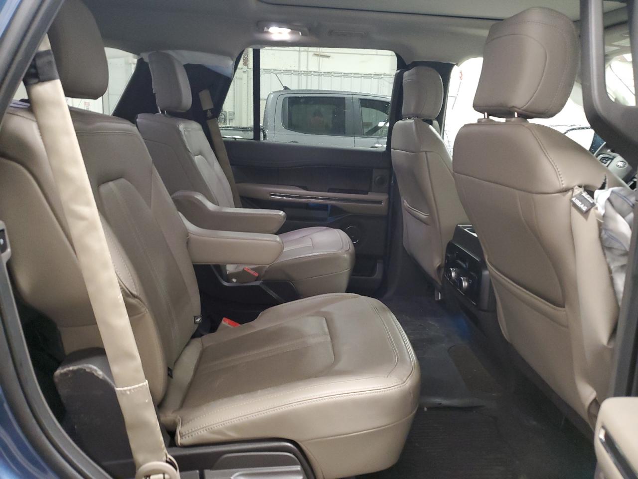 2019 Ford Expedition VIN 1FMJU2AT4KEA70440 Copart auction photo, side / front end damage thumbnail 11