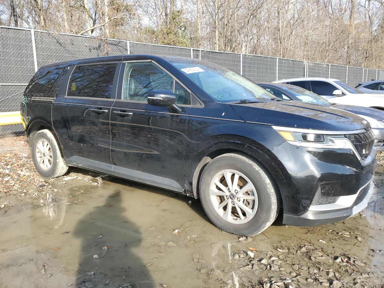 2022 KIA Carnival VIN KNDNB4H30N6106992 Copart auction photo, rear end damage thumbnail 4