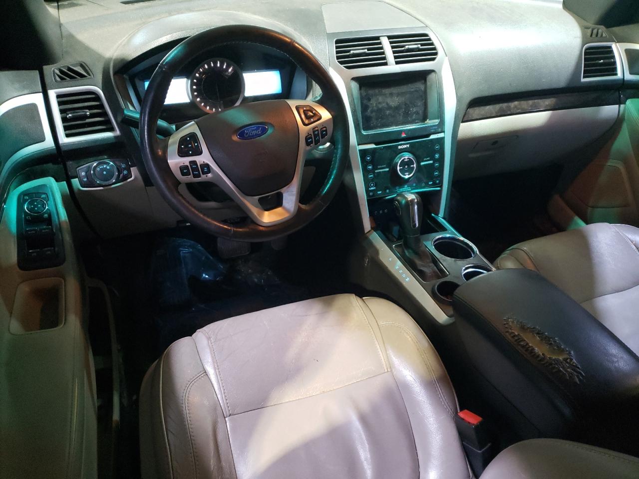 2011 Ford Explorer VIN 1FMHK7F82BGA39181 Copart auction photo, front end / minor dent/scratches damage thumbnail 8