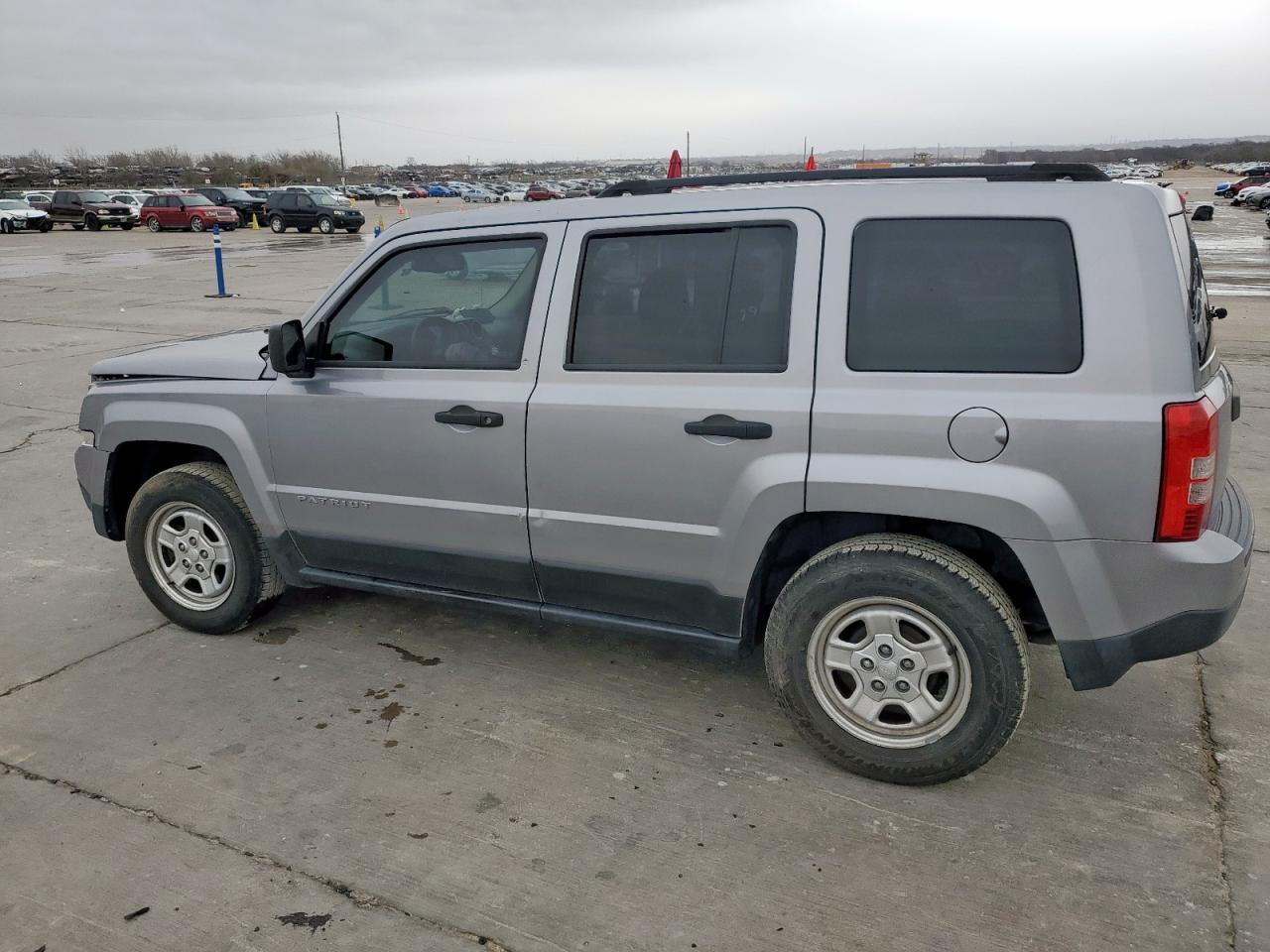 2016 Jeep Liberty (Patriot) VIN 1C4NJPBB1GD576080 Copart auction photo, front end damage thumbnail 2