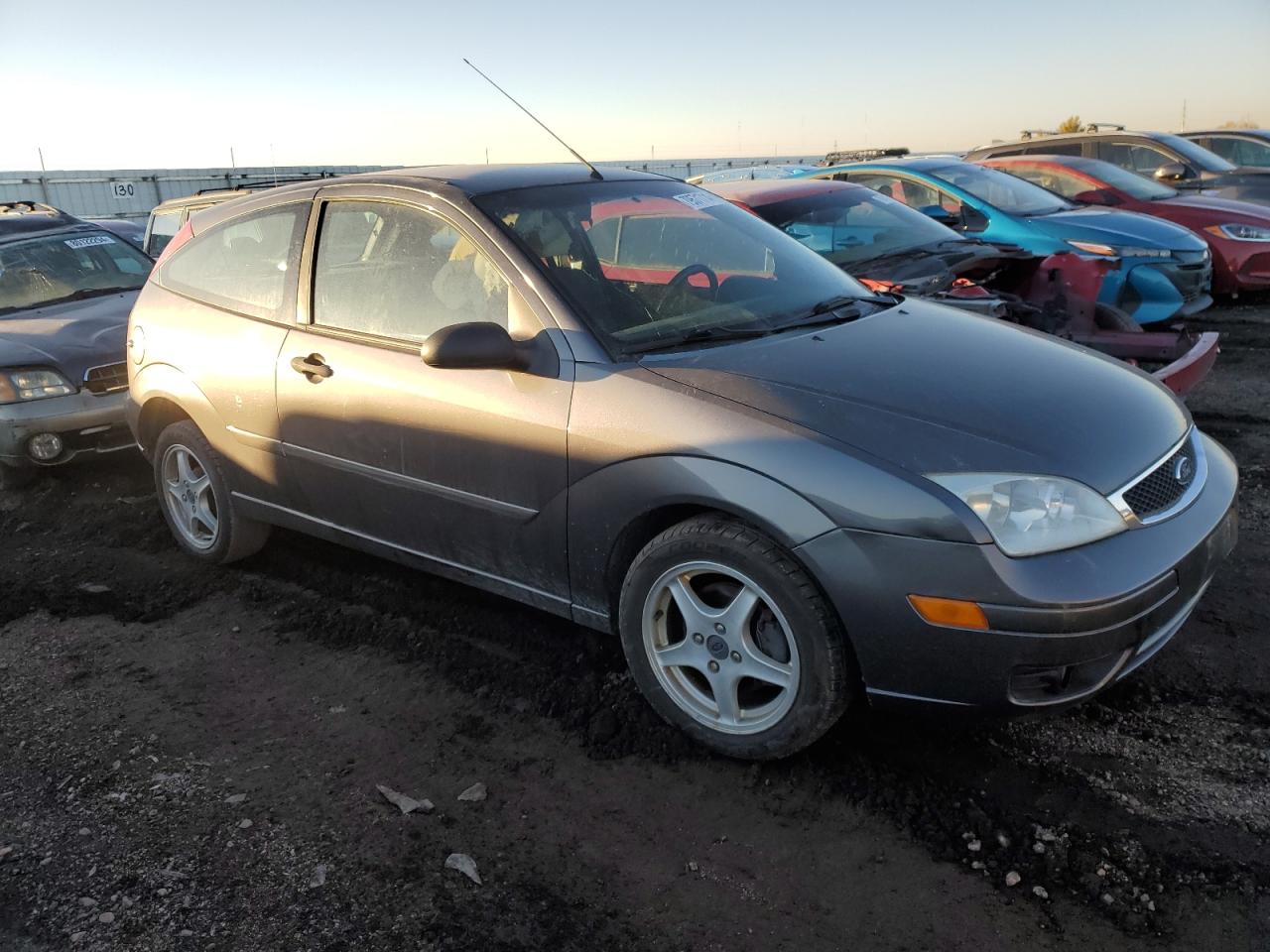 2007 Ford Focus VIN 1FAHP31N77W324635 Copart auction photo, stripped damage thumbnail 4