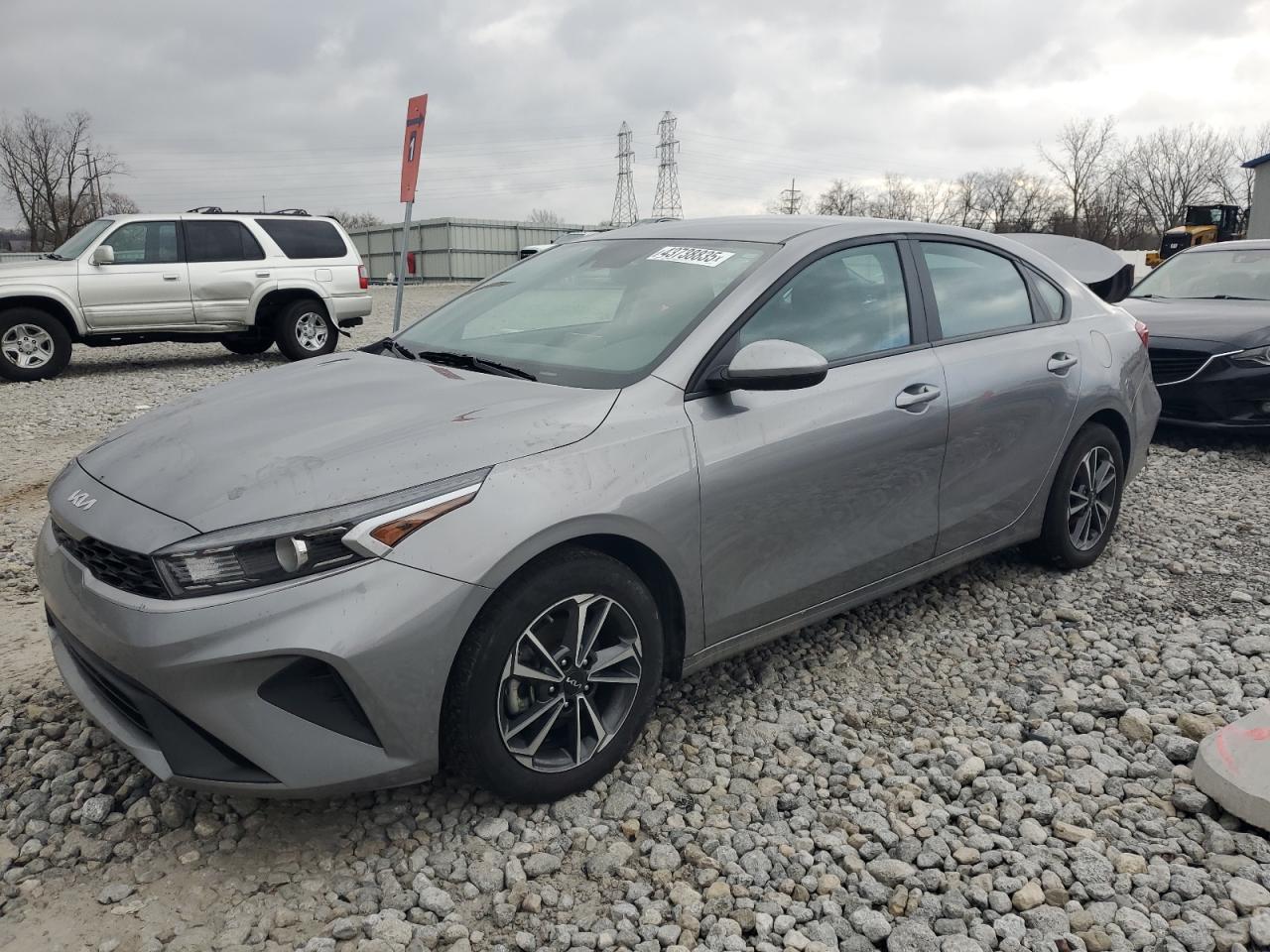 2023 KIA Forte VIN 3KPF24AD4PE685893