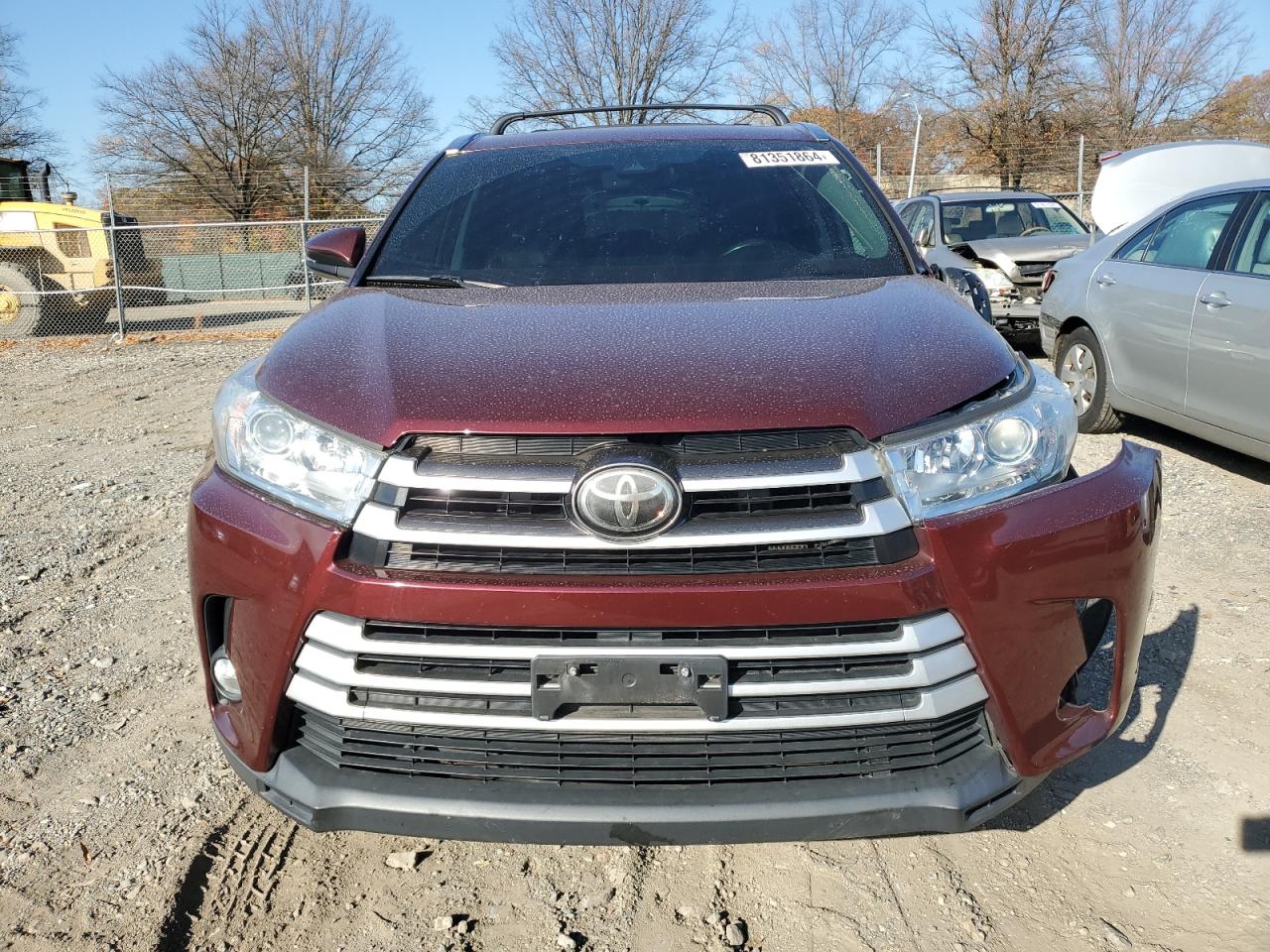 2017 Toyota Highlander VIN 5TDJZRFH7HS411660 Copart auction photo, all over damage thumbnail 5
