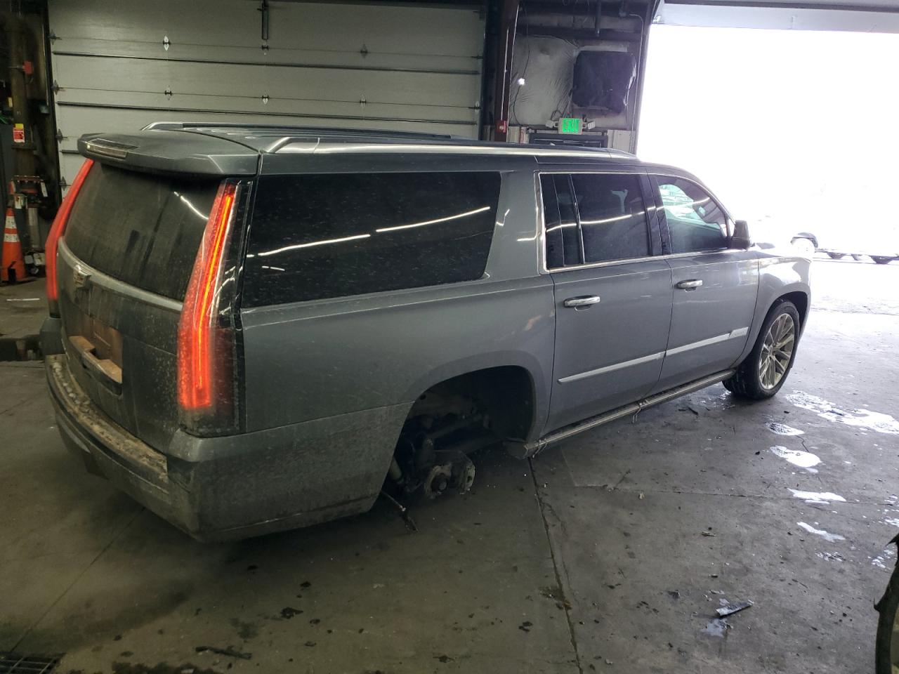 2019 Cadillac Escalade VIN 1GYS4JKJ1KR301460 Copart auction photo, side damage thumbnail 3