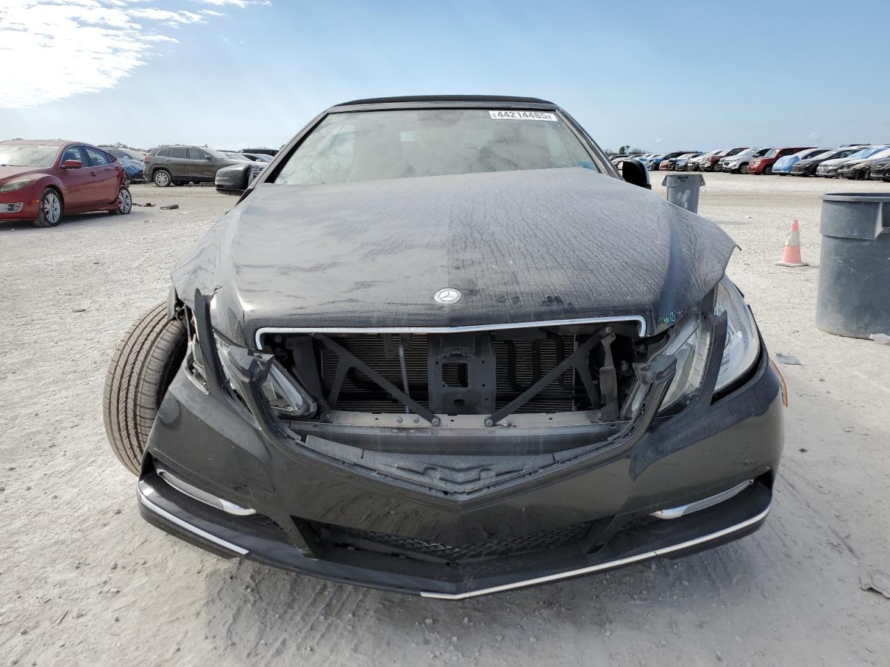 2012 Mercedes-Benz E-klasse VIN WDDKK5KF8CF168350 Copart auction photo, side / front end damage thumbnail 5