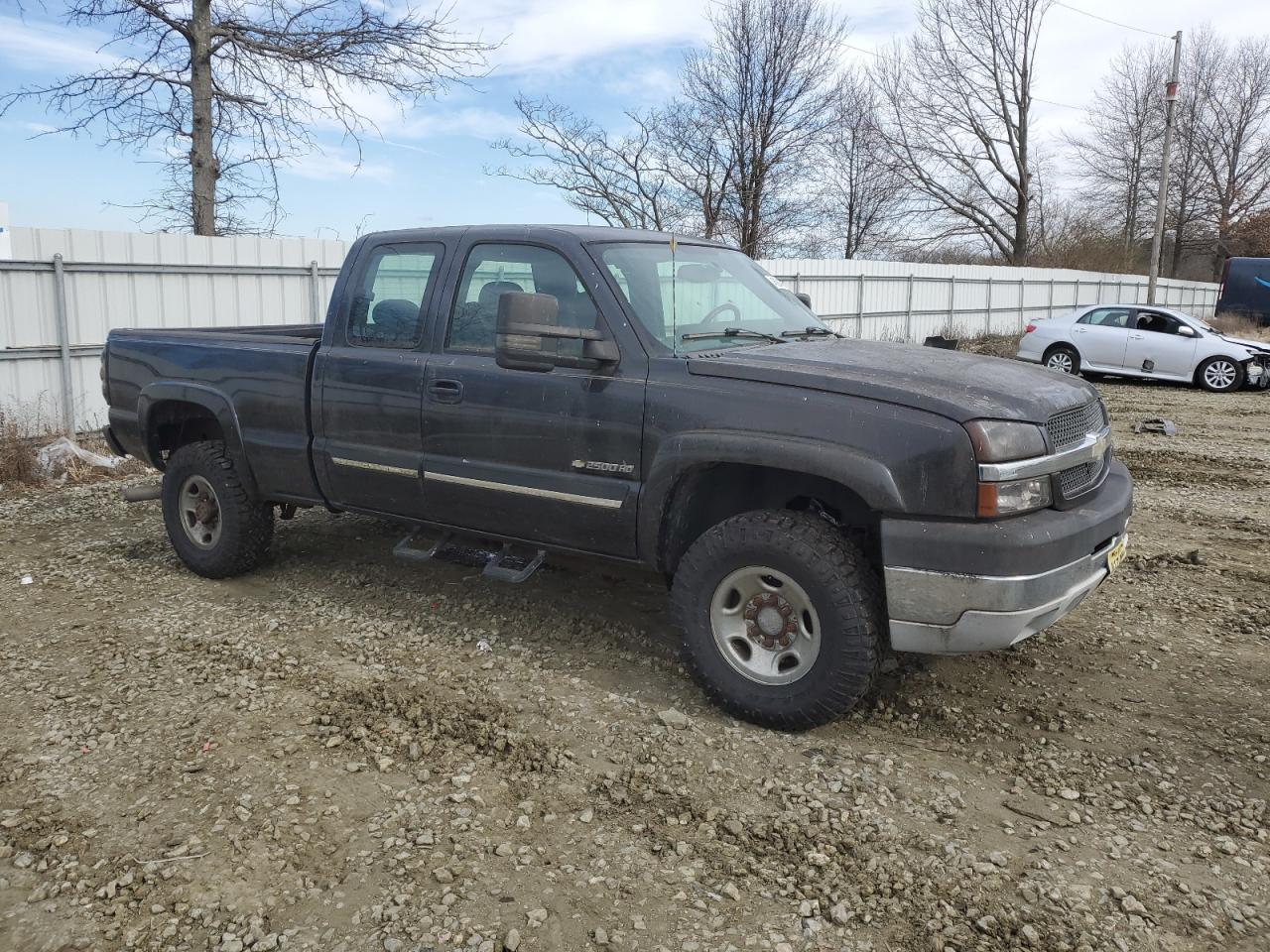2004 Chevrolet Silverado VIN 1GCHK29U04E336822 Copart auction photo, rear end damage thumbnail 4