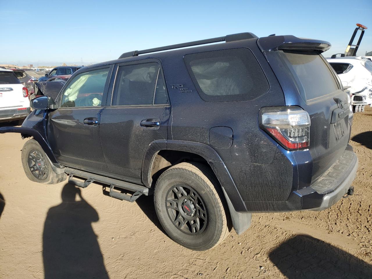 2019 Toyota 4Runner VIN JTEBU5JR2K5686003 Copart auction photo, front end damage thumbnail 2