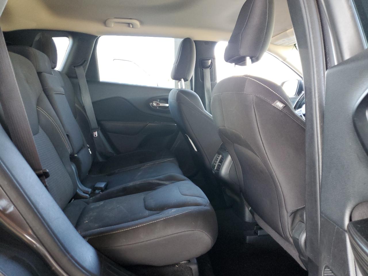 2015 Jeep Grand Cherokee VIN 1C4PJMCB4FW645725 Copart auction photo, rear end / side damage thumbnail 10