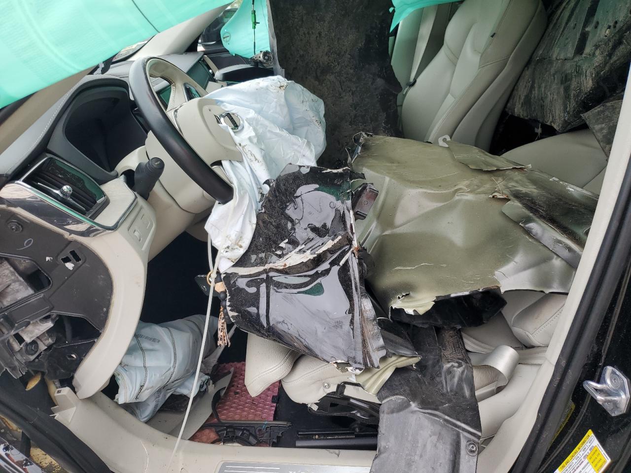 2019 Volvo XC60 VIN LYV102RL5KB283742 Copart auction photo, all over / minor dent/scratches damage thumbnail 7