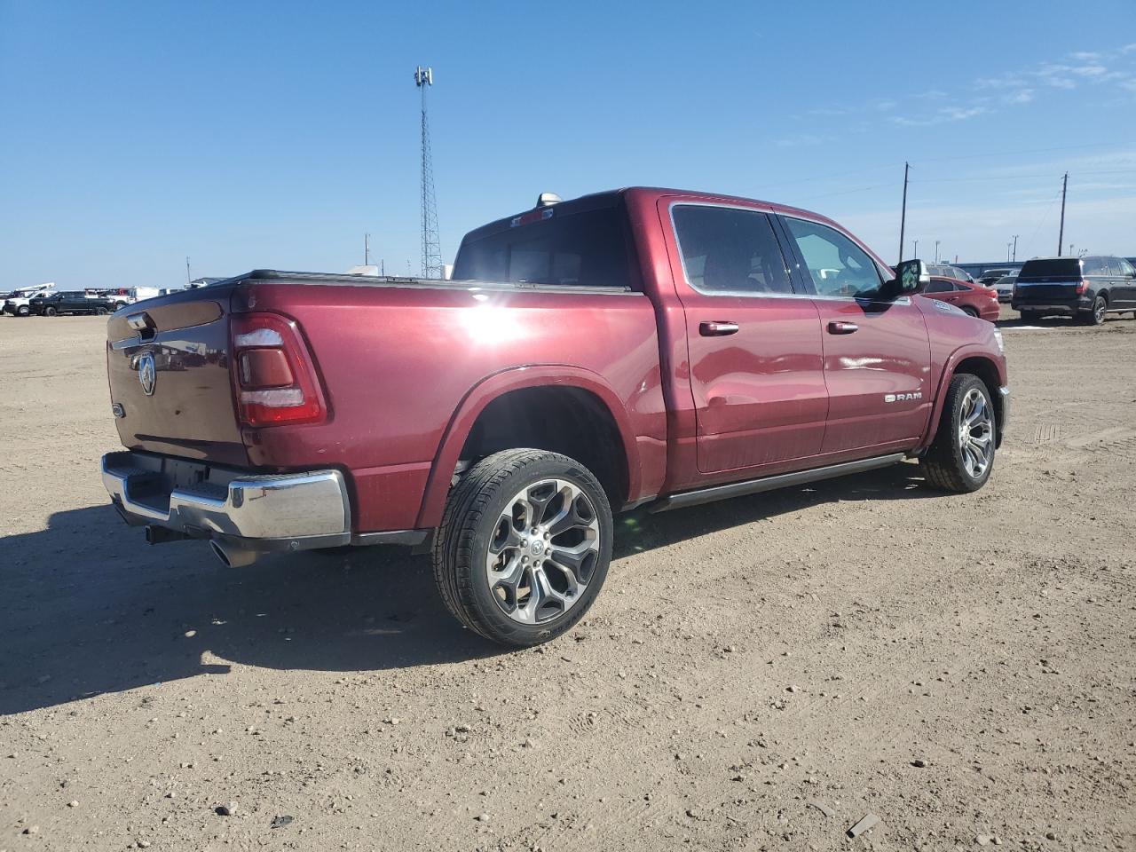 2019 RAM 1500 VIN 1C6RREKT2KN617768 Copart auction photo, front end / minor dent/scratches damage thumbnail 3