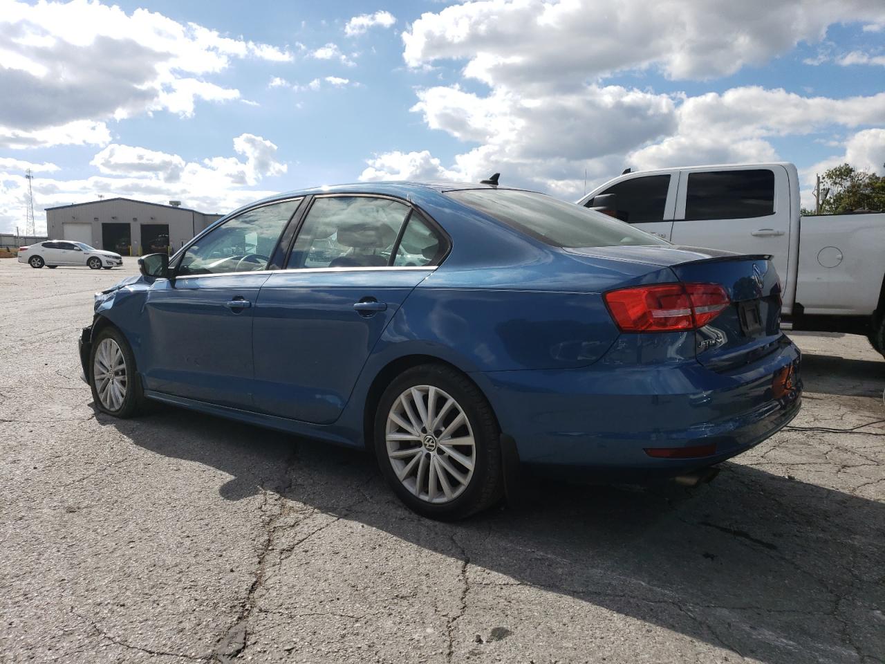2015 Volkswagen Jetta VIN 3VWD07AJ8FM267200 Copart auction photo, front end damage thumbnail 2
