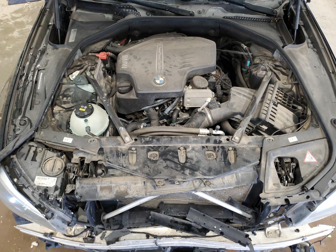 2015 BMW 5er VIN WBA5A7C53FG143976 Copart auction photo, front end damage thumbnail 11