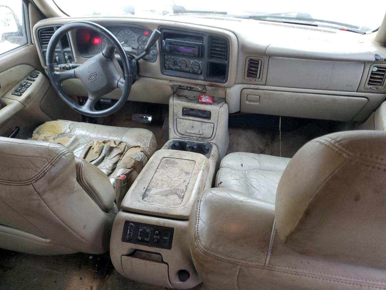 2002 Chevrolet Tahoe VIN 1GNEC13Z52R256217 Copart auction photo, rear end / front end damage thumbnail 8