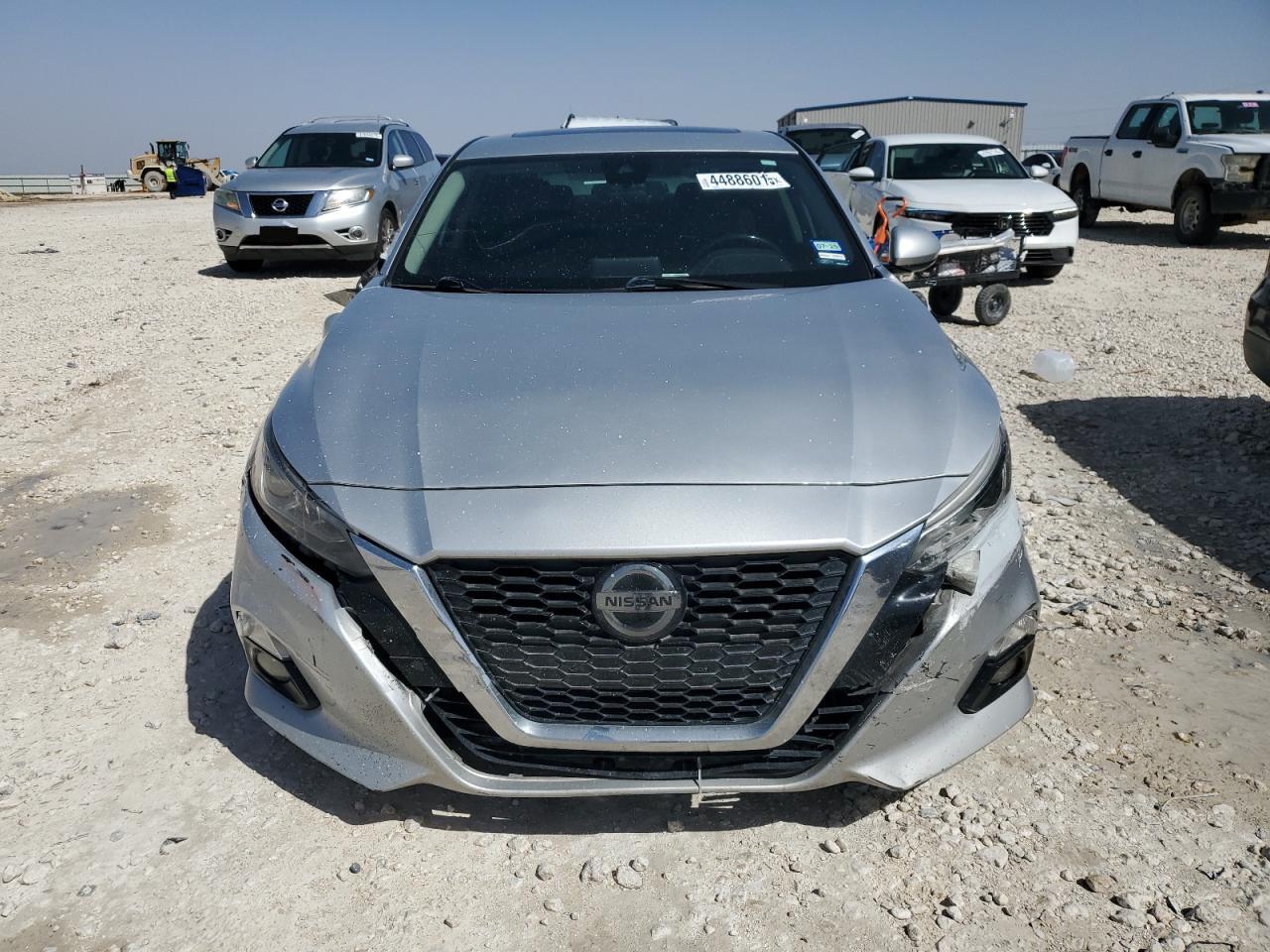 2019 Nissan Altima VIN 1N4BL4EV6KC175338 Copart auction photo, front end / side damage thumbnail 5