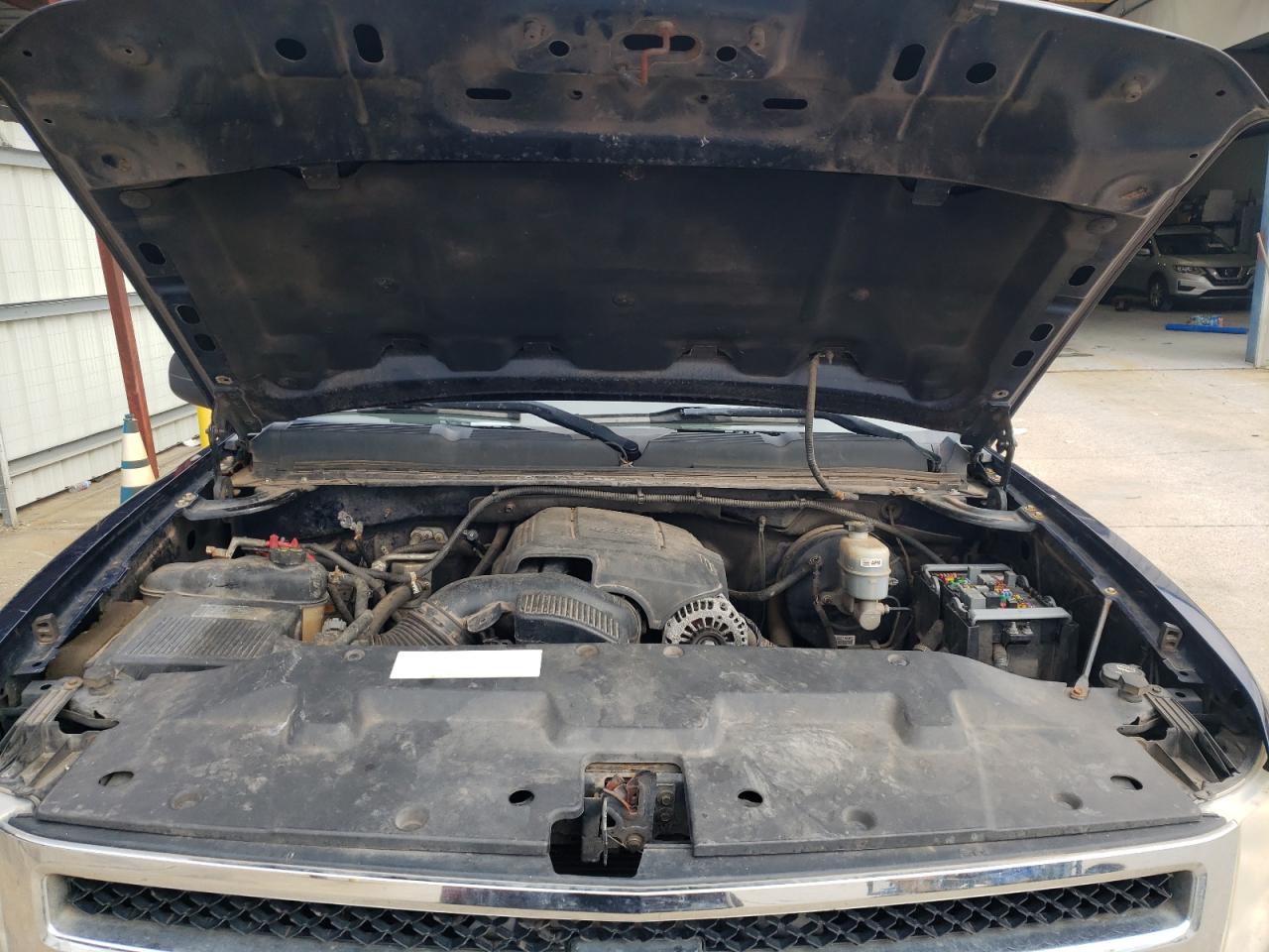 2011 Chevrolet Silverado VIN 1GCRKSE32BZ164512 Copart auction photo, all over / mechanical damage thumbnail 11