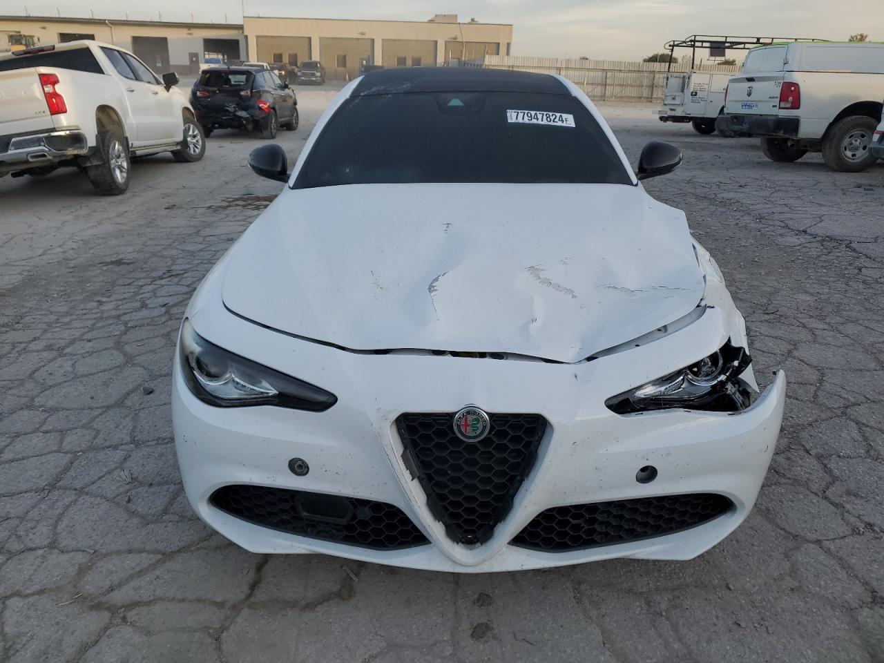 2021 Alfa Romeo Giulia VIN ZARFANBN6M7643954 Copart auction photo, front end / minor dent/scratches damage thumbnail 5