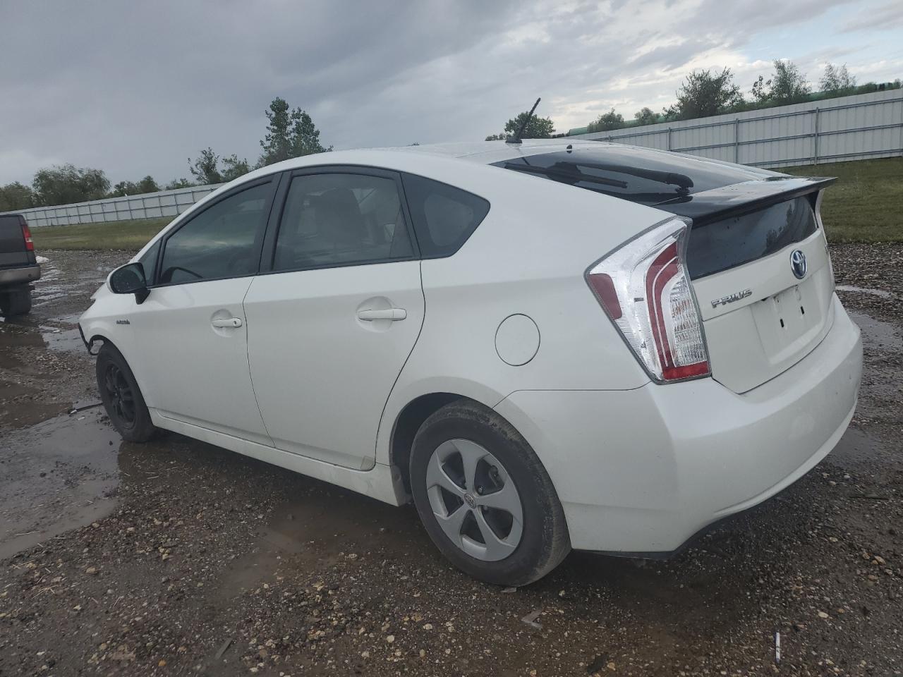 2015 Toyota Prius VIN JTDKN3DU9F1915358 Copart auction photo, front end / minor dent/scratches damage thumbnail 2