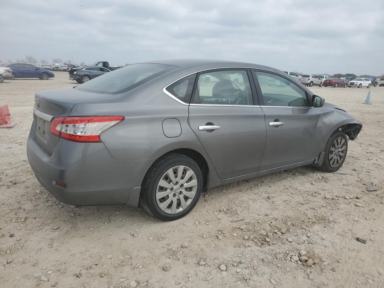 2015 Nissan Sentra VIN 3N1AB7AP8FY237307 Copart auction photo, front end damage thumbnail 3