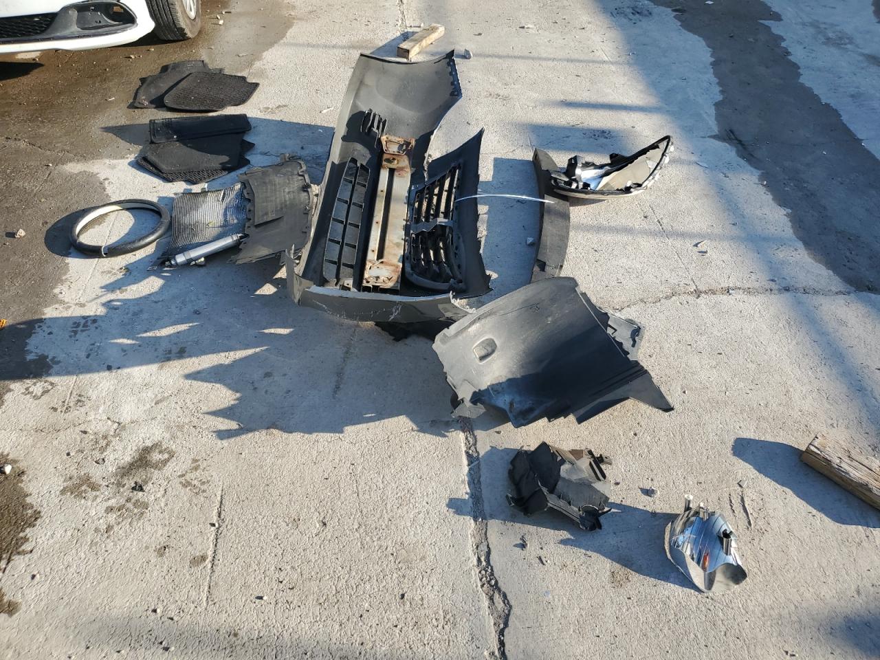 2012 Nissan Versa VIN 3N1CN7APXCL837741 Copart auction photo, front end damage thumbnail 12