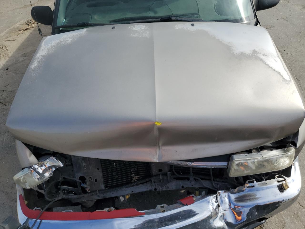 1998 Chevrolet S-10 Pickup VIN 1GCCS1445WK215252 Copart auction photo, front end damage thumbnail 12